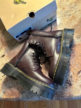 Dr Marten Jadon Boots Women’s 8